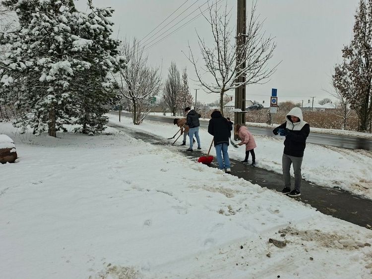 Segíteni jó! ….. mindig és mindenkor….