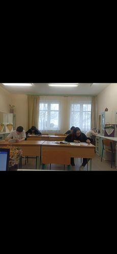 Iskolánk 11. osztályos tanulói sikeresen teljesítették próbaérettségi